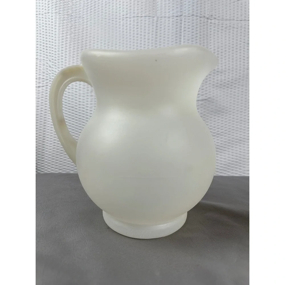 Vintage 1983 Kool AID Man 2‎ quart pitcher w/ 1 matching Cup. Used